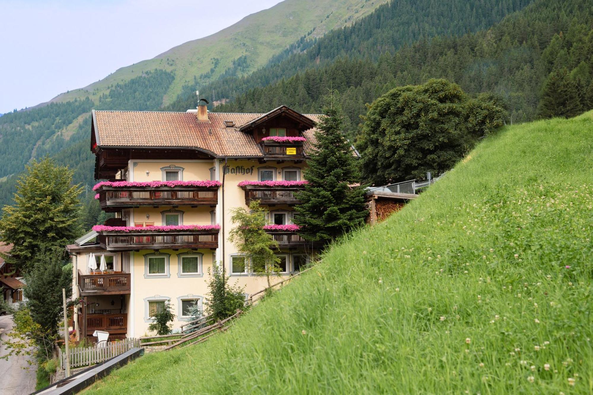 Gasthof Innerwalten St. Leonhard in Passeier Exterior foto